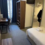 Otel Moderne Soiree Etape