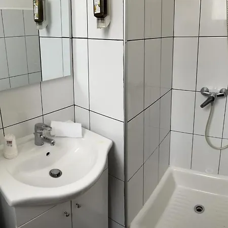 Moderne Отель 2*
