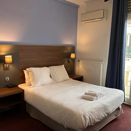 Moderne Soiree Etape Hotel Vichy