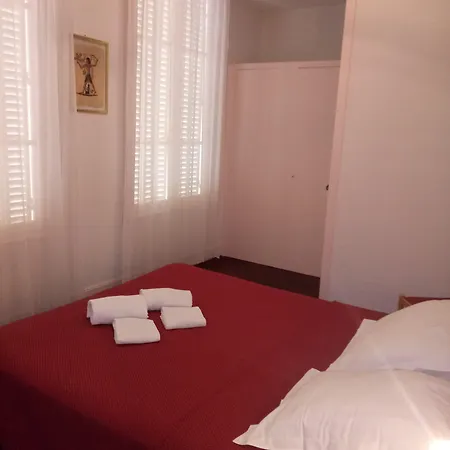 ホテル Moderne Soiree Etape ヴィシー