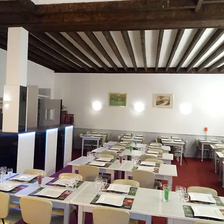 Ξενοδοχείο Moderne Soiree Etape Βισύ