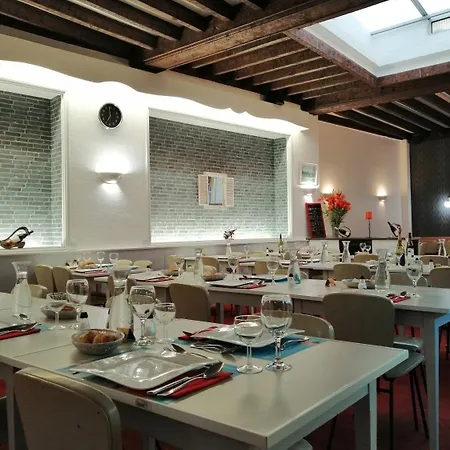 Moderne Soiree Etape