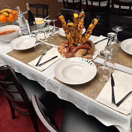 Moderne Soiree Etape 2*