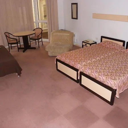 Отель Moderne