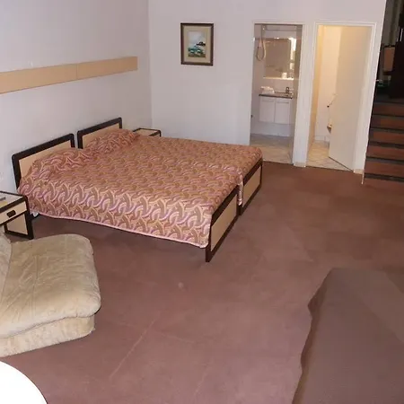 Moderne Soiree Etape ホテル ヴィシー