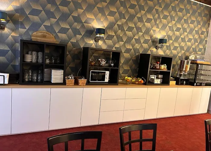 Moderne Soiree Etape Vichy