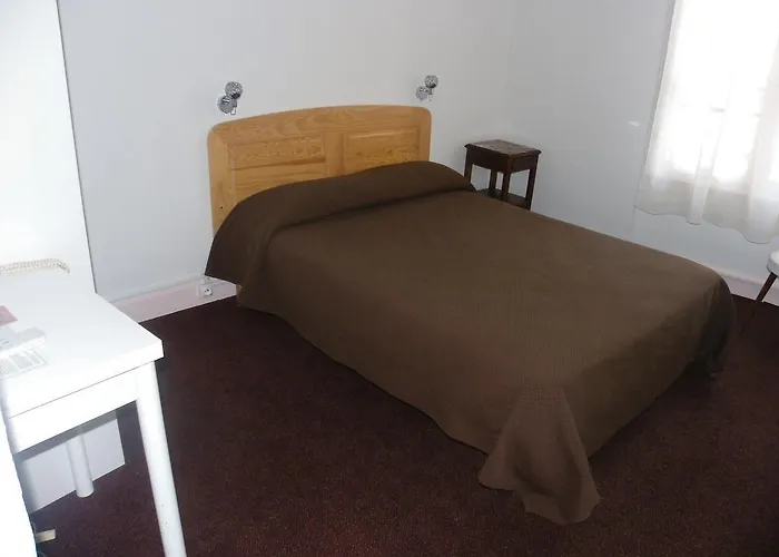 Moderne Soiree Etape Hotel Vichy