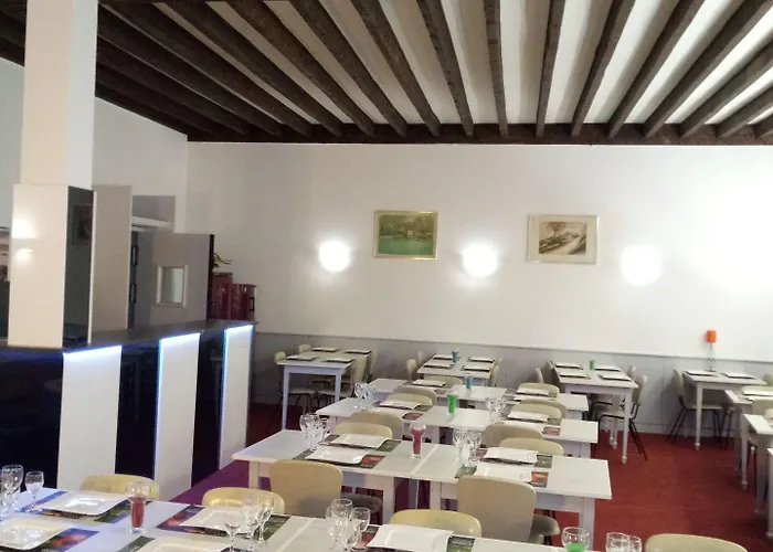 Hotel Moderne Soiree Etape Vichy