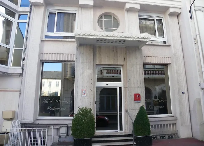 Moderne Soiree Etape 2*