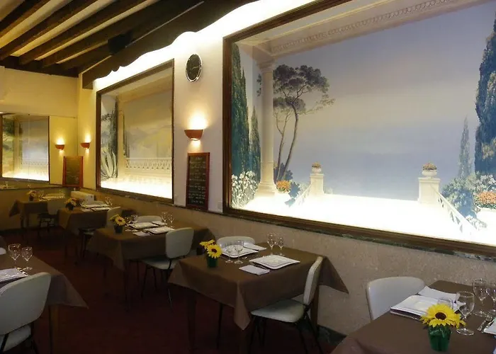 Moderne Soiree Etape 2*